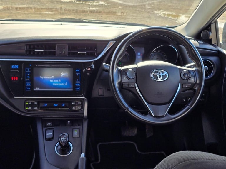 2018 Toyota Auris 1.8 VVT-h Icon CVT Euro 6 (s/s) 5dr Hatchback Hybrid Automatic