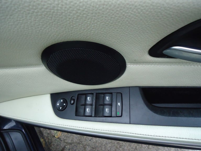 BMW 3 SERIES 2.0 318i SE Saloon Blue Auto Petrol 2006