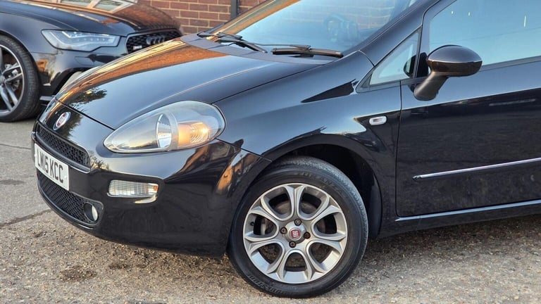 FIAT PUNTO 1.4 Easy Euro 6 (s/s) 5dr 2015