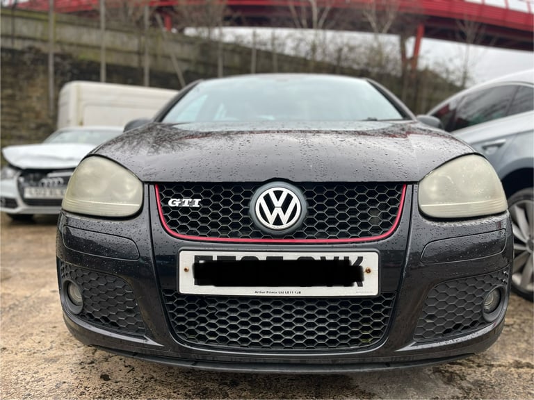 VW GOLF MK5 GTI FOR BREAKING IN BLACK LC9Z / WINGS DOORS ETC
