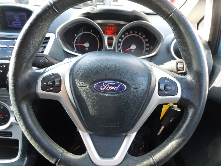 2012 Ford Fiesta 1.4 Titanium 5dr HATCHBACK Petrol Automatic