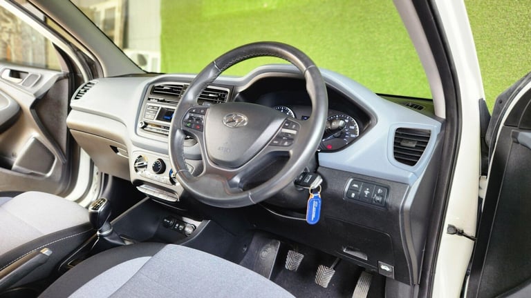 2017 Hyundai i20 1.2 Premium Euro 6 5dr HATCHBACK Petrol Manual