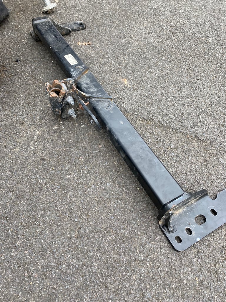 Detachable Tow Bar for (new style) Land Rover Discovery Sport