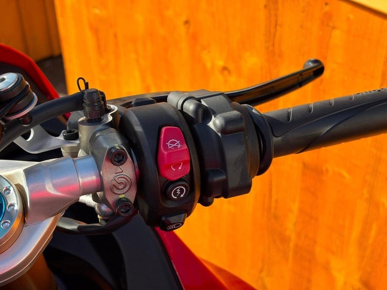 DUCATI PANIGALE V2 S