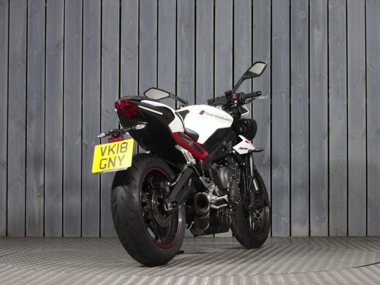 2018 18 TRIUMPH STREET TRIPLE 765 R LOW