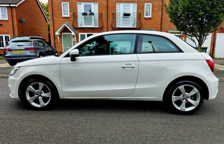 Audi A1 Sport 1.6 Diesel, AUTOMATIC, 79K LOW MILEAGE!