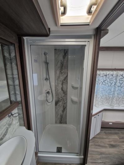 2022 Coachman Lusso II Used Caravan