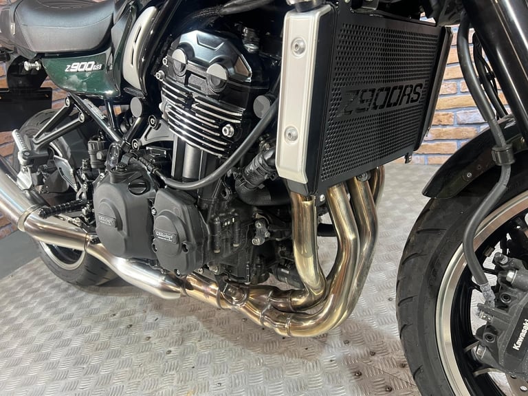 Kawasaki ZR 900 RS - NEW MOT - LOW MILES - NATIONWIDE DELIVERY 