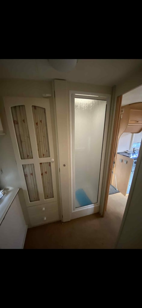 2005 coachman vip 520/4