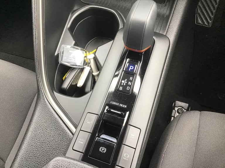 2024 Toyota C-HR 2.0 VVT 13.6kWh Design CVT Euro 6 (s/s) 5dr HATCHBACK Petrol/Electric Hybrid Aut...