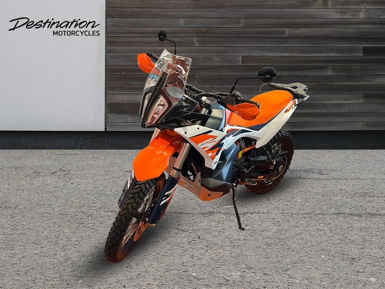 2025 KTM Street 890 ADVENTURE R orange 6 Speed
