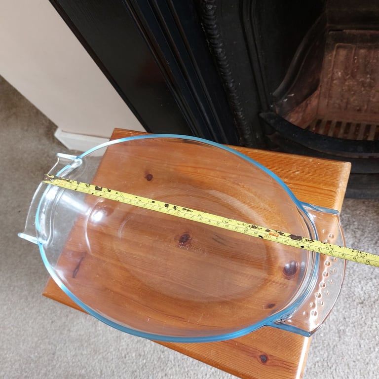 Large Pyrex Oval Glass Casserole Dish 