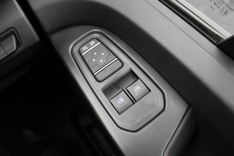 2024 Renault Trafic 2.0Dci Advance LL30 Blue Van Diesel Manual