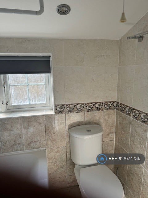 3 bedroom flat in The Mall, Faversham, ME13 (3 bed) (#2674236)