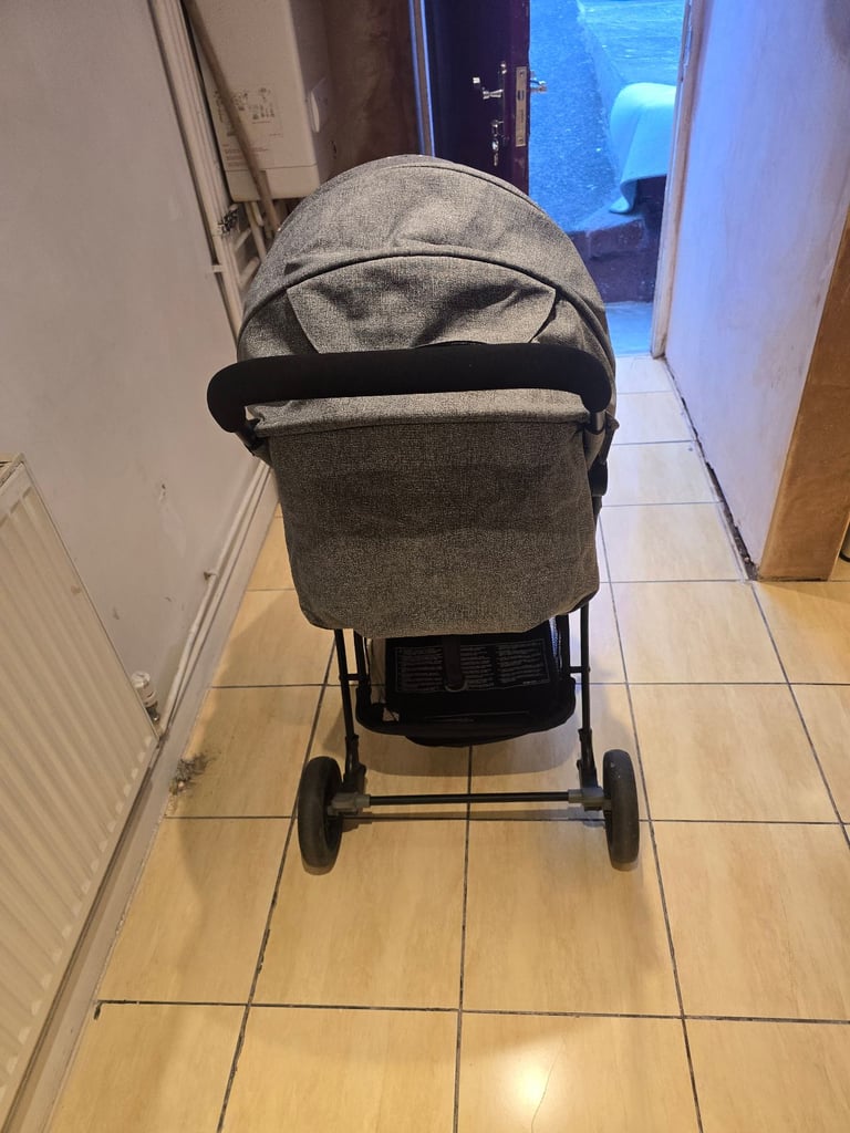 BABY PUSH CHAIR
