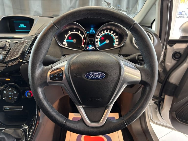 2014 Ford Fiesta 1.0T EcoBoost Zetec Hatchback 5dr Petrol Manual Euro 5 (s/s) (100 ps) Hatchback ...