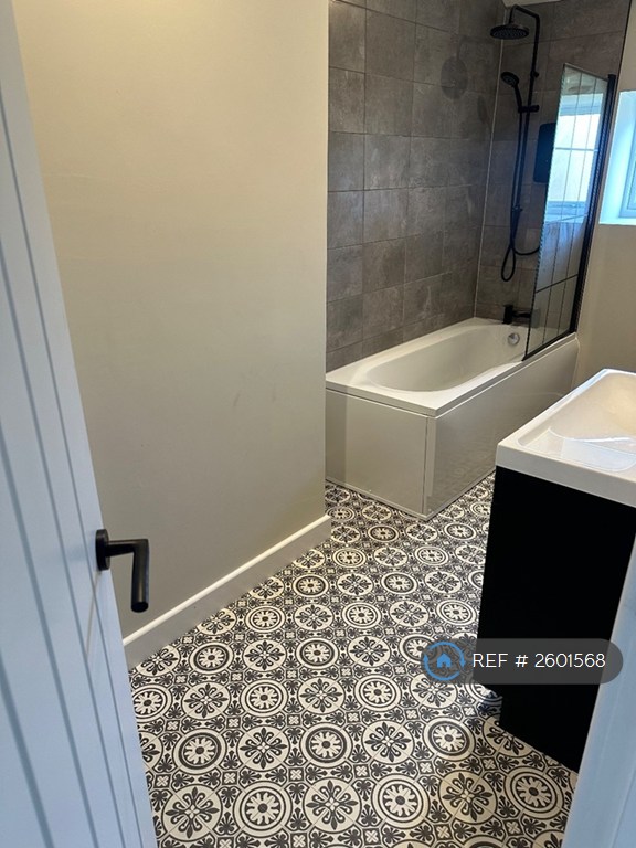 3 bedroom house in Middle Newgate, Littleborough, OL15 (3 bed) (#2601568)