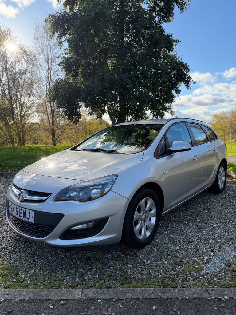 Vauxhall, ASTRA, Estate, 2015, Manual, 1598 (cc), 5 doors