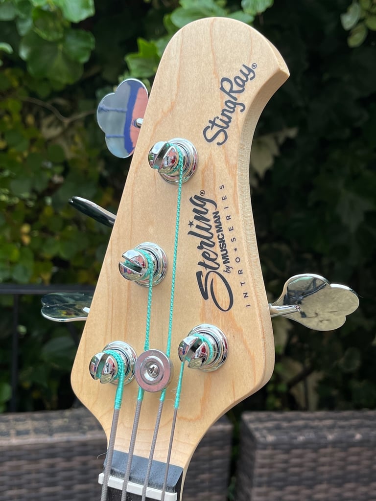 Musicman Sterling Sabre bass 