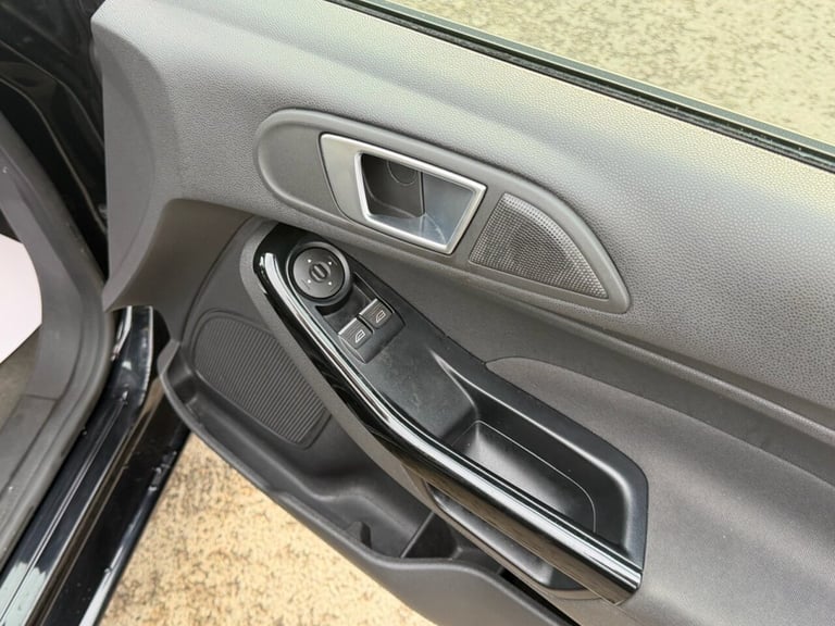 2016 Ford Fiesta 1.0 EcoBoost Zetec 5dr Powershift HATCHBACK PETROL Automatic