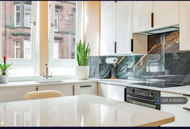 1 bedroom flat in Laurel Place, Glasgow, G11 (1 bed) (#813463)