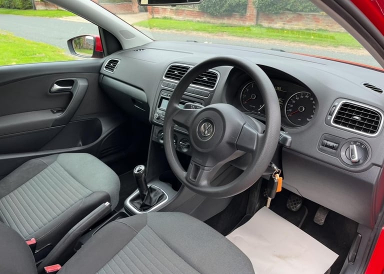 2010 (60) VOLKSWAGEN POLO 1.2 SE FULL MOT 9 SERVICES RUNS/DRIVES GREAT NICE CAR!