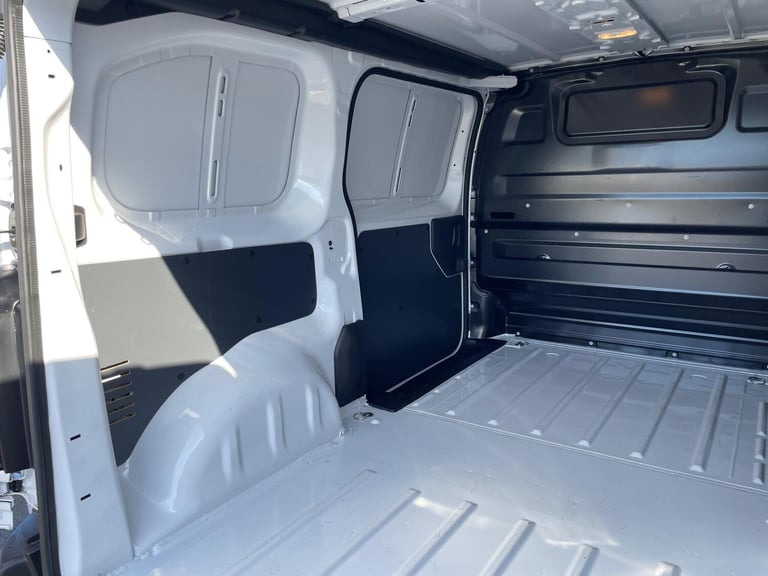 2024 Peugeot e-Expert e 1000 75kWh Professional Premium + Standard Panel Van Auto MWB 6dr (7kW Ch...