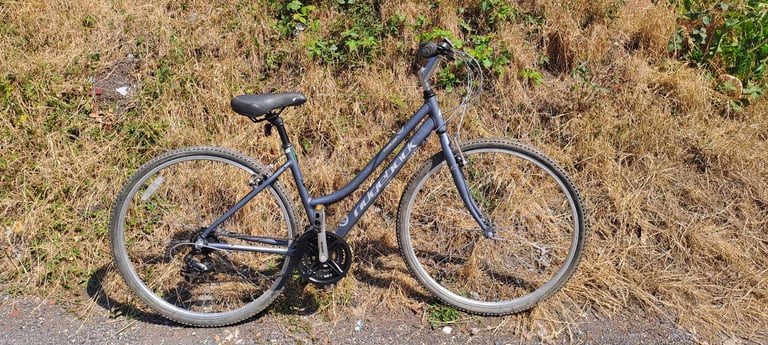 image for Ladies Ridgeback hybrid aluminium frame townbike 