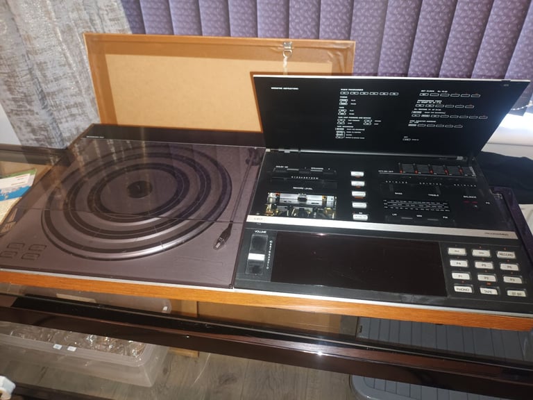 image for Bang & olufsen beocenter 7002 andremote