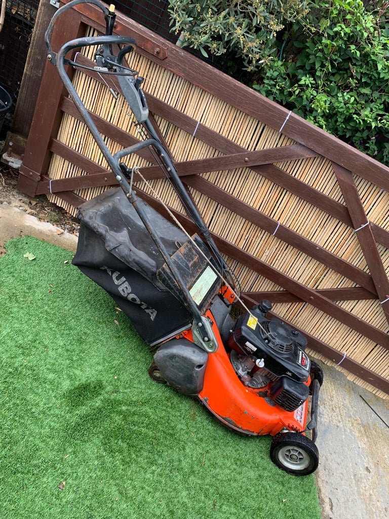 Kubota pro roller lawnmower 