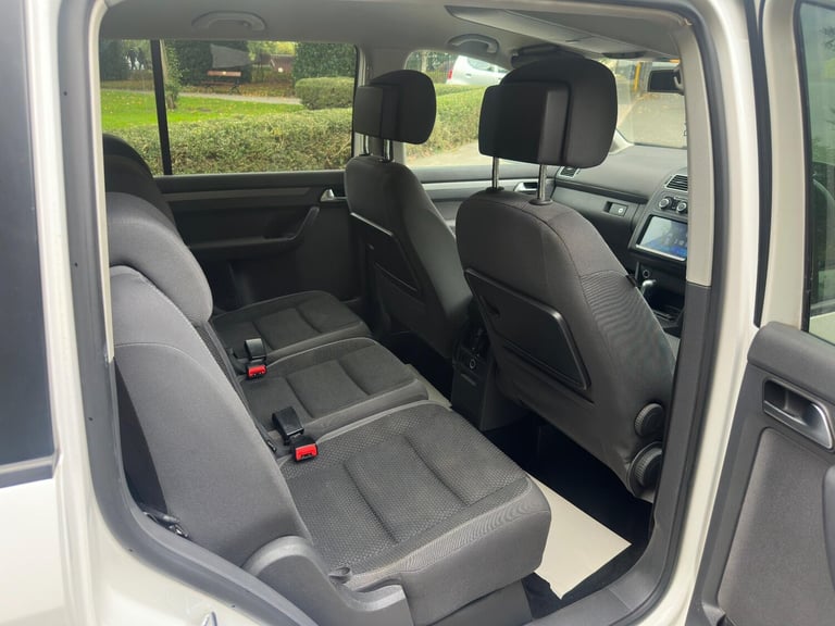 2013 Volkswagen Touran 1.6 TDI SE DSG Euro 5 5dr MPV Diesel Automatic