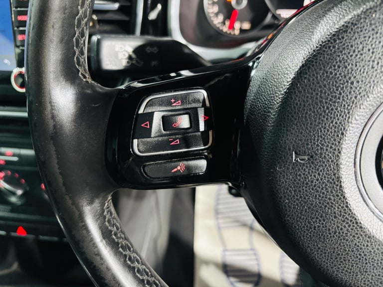 2012 Volkswagen Beetle 1.2 TSI Design 3dr DSG HATCHBACK PETROL Automatic