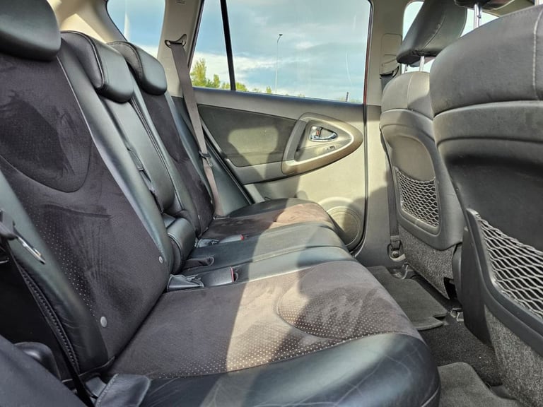 2010 Toyota RAV4 2.2 D-4D XT-R SUV 5dr Diesel Manual 4WD Euro 5 (150 ps) 12 MONTHS MOT ON SA ESTA...