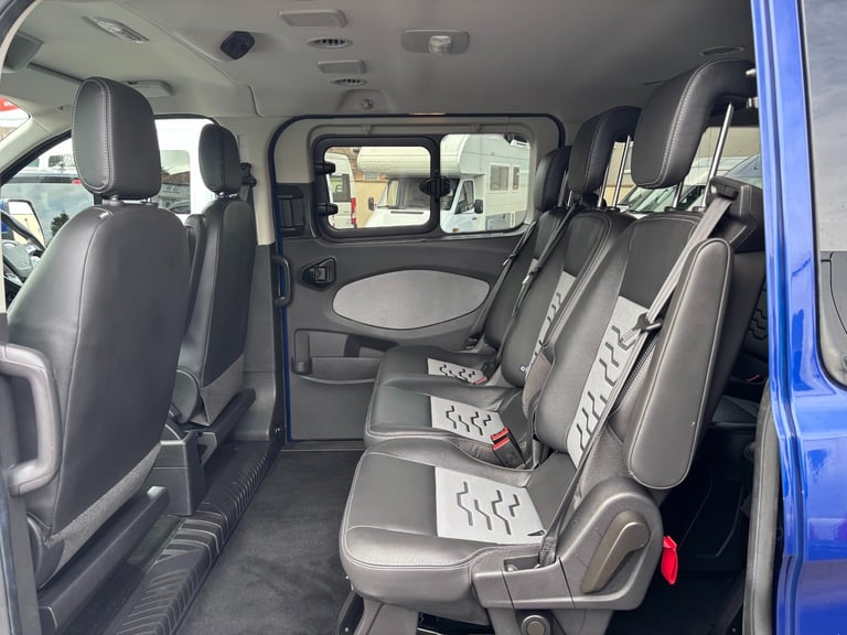 2018 Ford Tourneo Custom 2.0 TDCi 170ps sport Low Roof 8 Seater Titanium Minibus Diesel Manual
