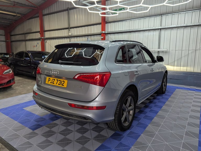 2009 Audi Q5 2.0 TDI Quattro S Line 5dr S Tronic ESTATE Diesel Automatic