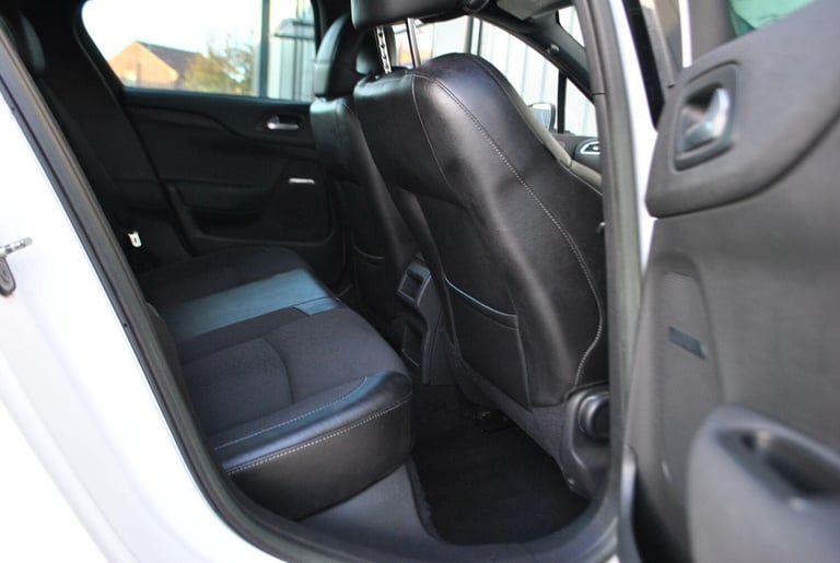 2013 Citroen DS4 1.6 VTi DStyle Euro 5 5dr HATCHBACK Petrol Manual