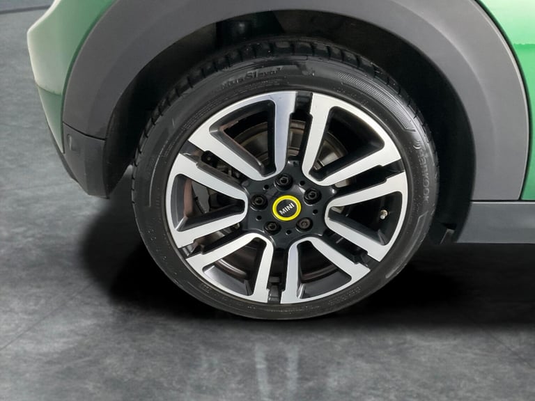 2023 MINI Electric Hatch Cooper SE 32.6kWh Level 2 Hatchback 3dr Electric Auto (184 ps) - INTERIO...