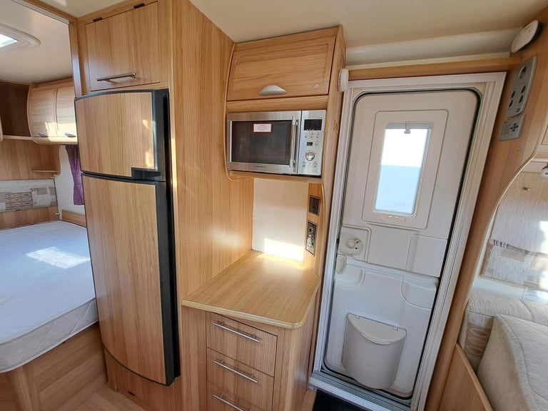 2012 Bailey Unicorn Barcelona