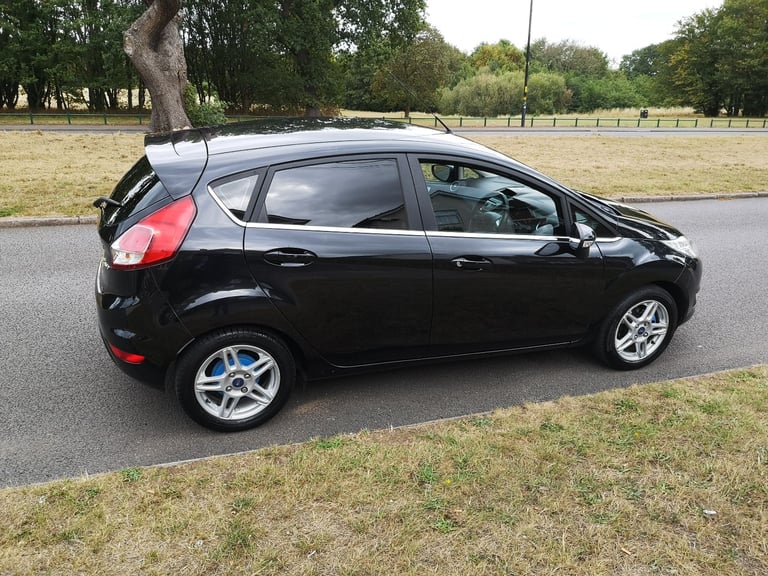 2013 Ford Fiesta Zetec 5 Door 1.2 Low Miles 68k £35 Tax MOT Excellent 1st Car Bargain!!!