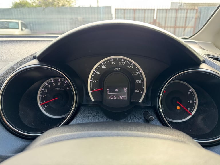 2012 Honda Fit JAZZ 1.5 SHUTTLE  5DR Estate Petrol Automatic
