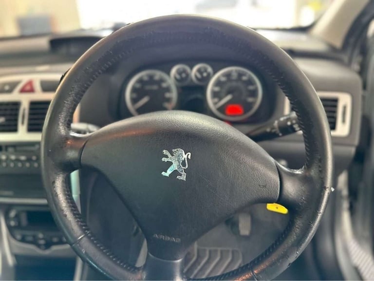 2003 Peugeot 307 1.6 SE 16v 5 seats 5dr [AC] ESTATE PETROL Manual
