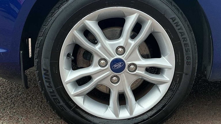 2014 Ford Fiesta 1.25 82 Zetec 5dr HATCHBACK PETROL Manual
