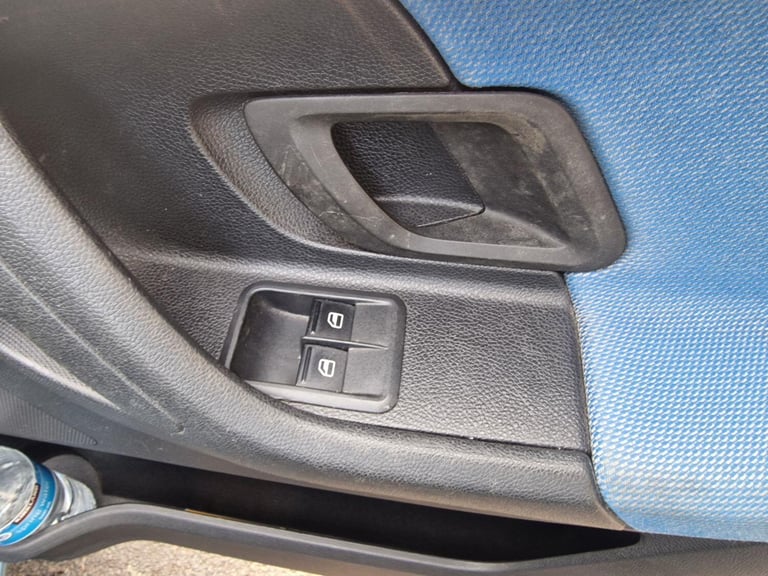 SKODA FABIA 1.2 HTP 6V 1 2007