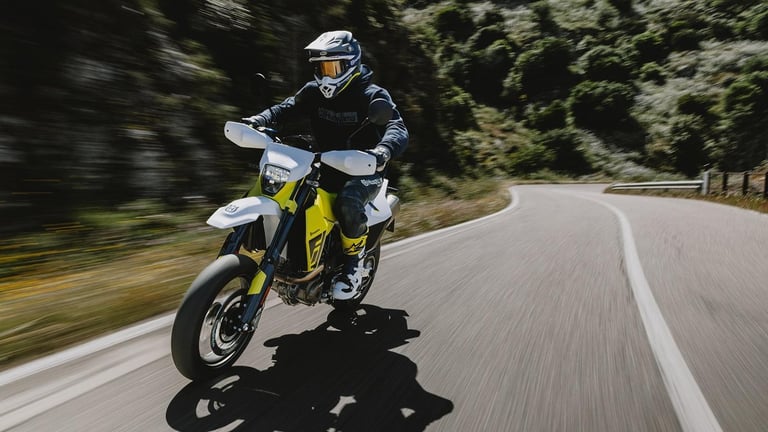 2026 HUSQVARNA 701 SUPER MOTO SM