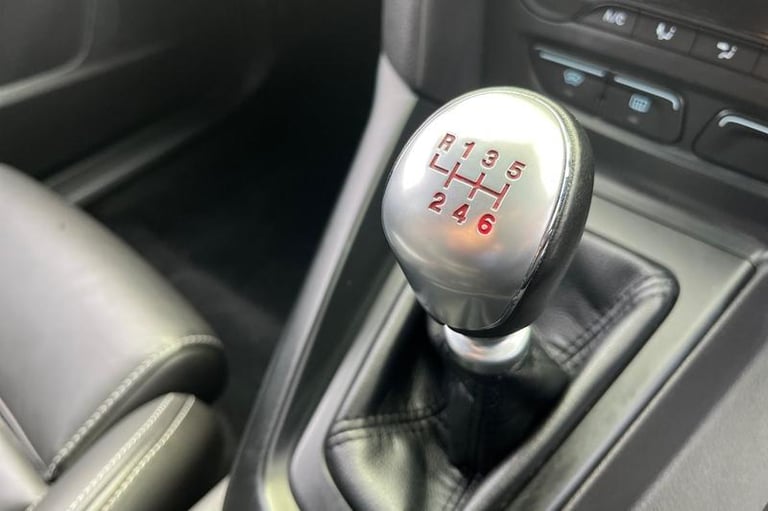 2013 Ford Focus 2.0T ST-3 5dr HATCHBACK PETROL Manual