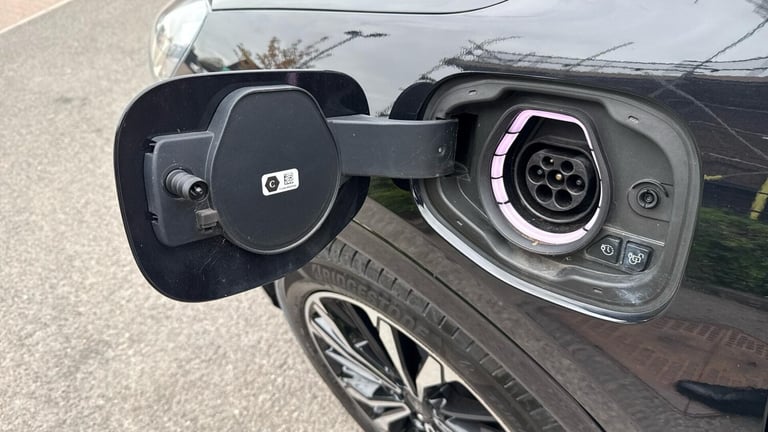  Ford Kuga 2.5 Duratec 14.4kWh ST-Line X Edition SUV 5dr Petrol Plug-in Hybrid CVT Eur Petrol/Ele...