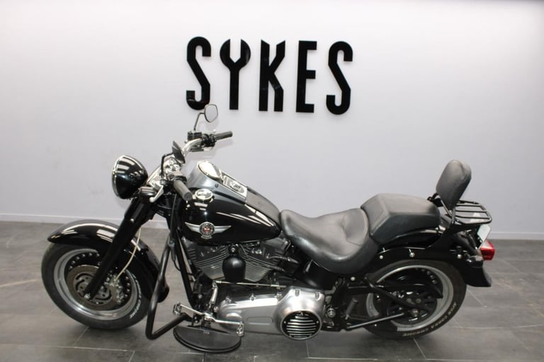 2010 Harley-Davidson FLSTFB Softail Fat Boy Special in Vivid Black