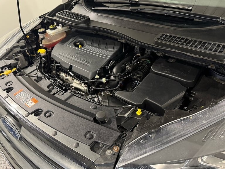  Ford Kuga T EcoBoost ST-Line X SUV Petrol Manual