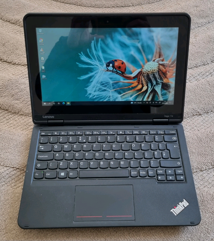 Lenovo Yoga Touchscreen laptop. 8gb ram. 120gb ssd 