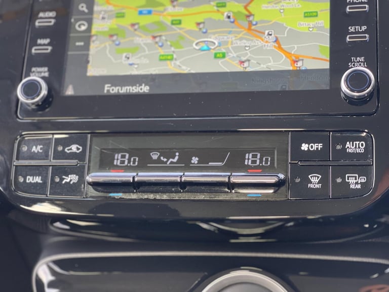 2022 Toyota Prius 1.8 VVT 8.8kWh Business Edition Plus CVT Euro 6 (s/s) 5dr HATCHBACK Petrol/Elec...